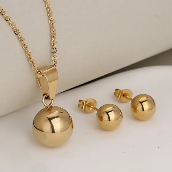 Stainless Steel 18K Gold Plated Jewelry Set - Picture 1 of 3